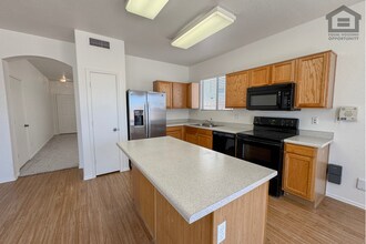 Building Photo - 13005 N 129th Dr