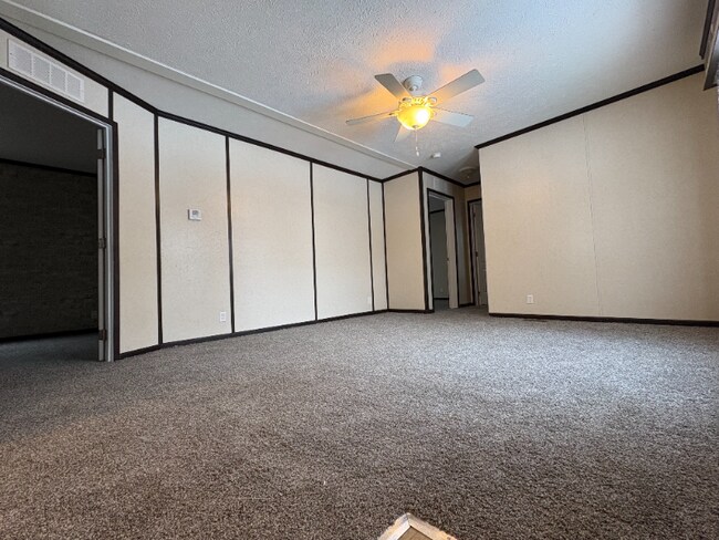 Foto del edificio - 322 Basket Branch