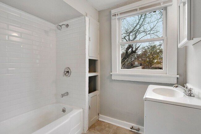 Foto del edificio - 130 S Hennessey