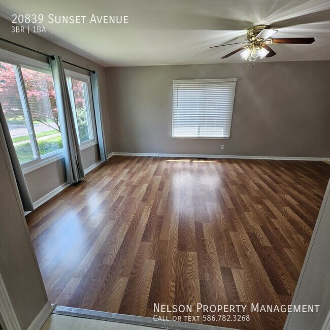 Foto del edificio - 20839 Sunset Ave