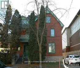 Building Photo - 458-458 MacLaren St