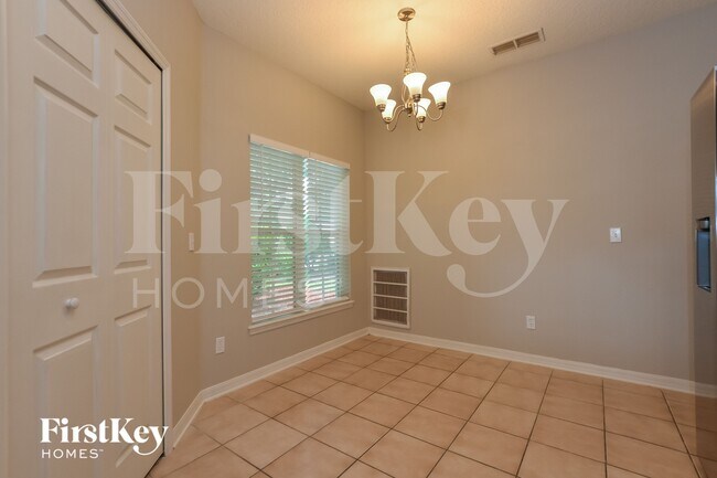 Building Photo - 6017 Spring Creek Ct