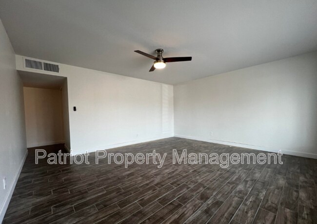 Building Photo - 3701 W Keim Dr