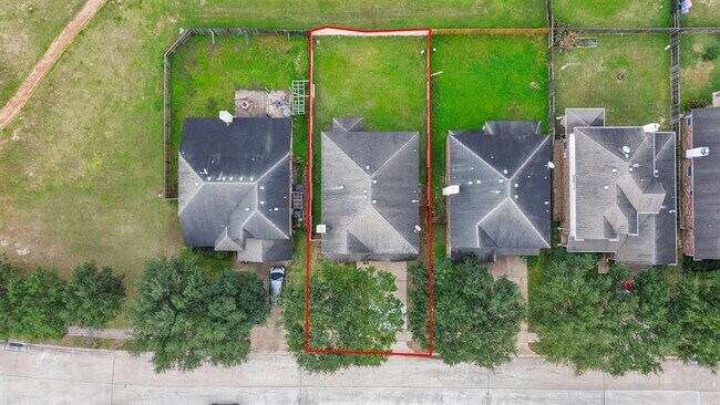 Foto del edificio - 2730 Empire Oaks Lane