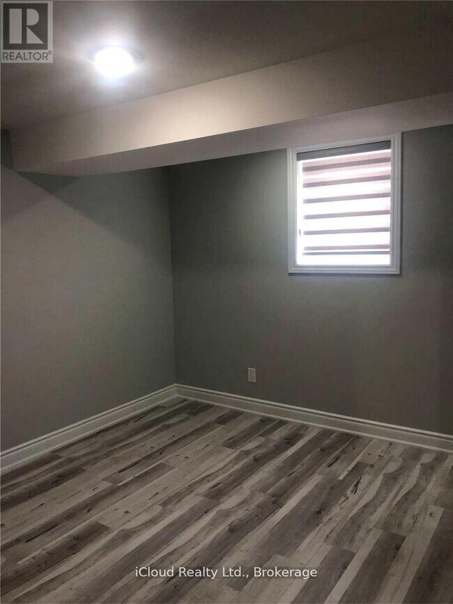 Building Photo - 3 Black Diamond Cres