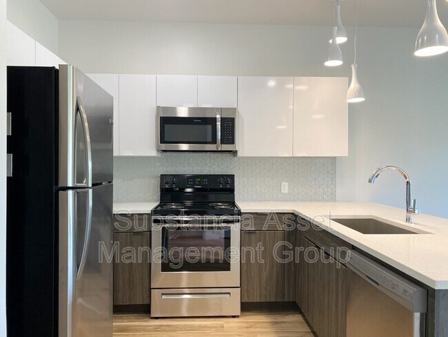 Foto del edificio - 1683 Midtown Pl