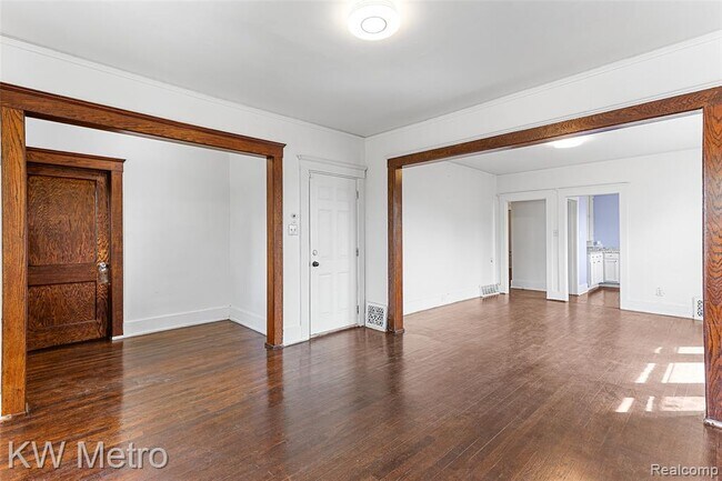 Foto del edificio - 1076 N Rademacher St