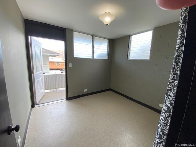 Building Photo - 1743 Huli St