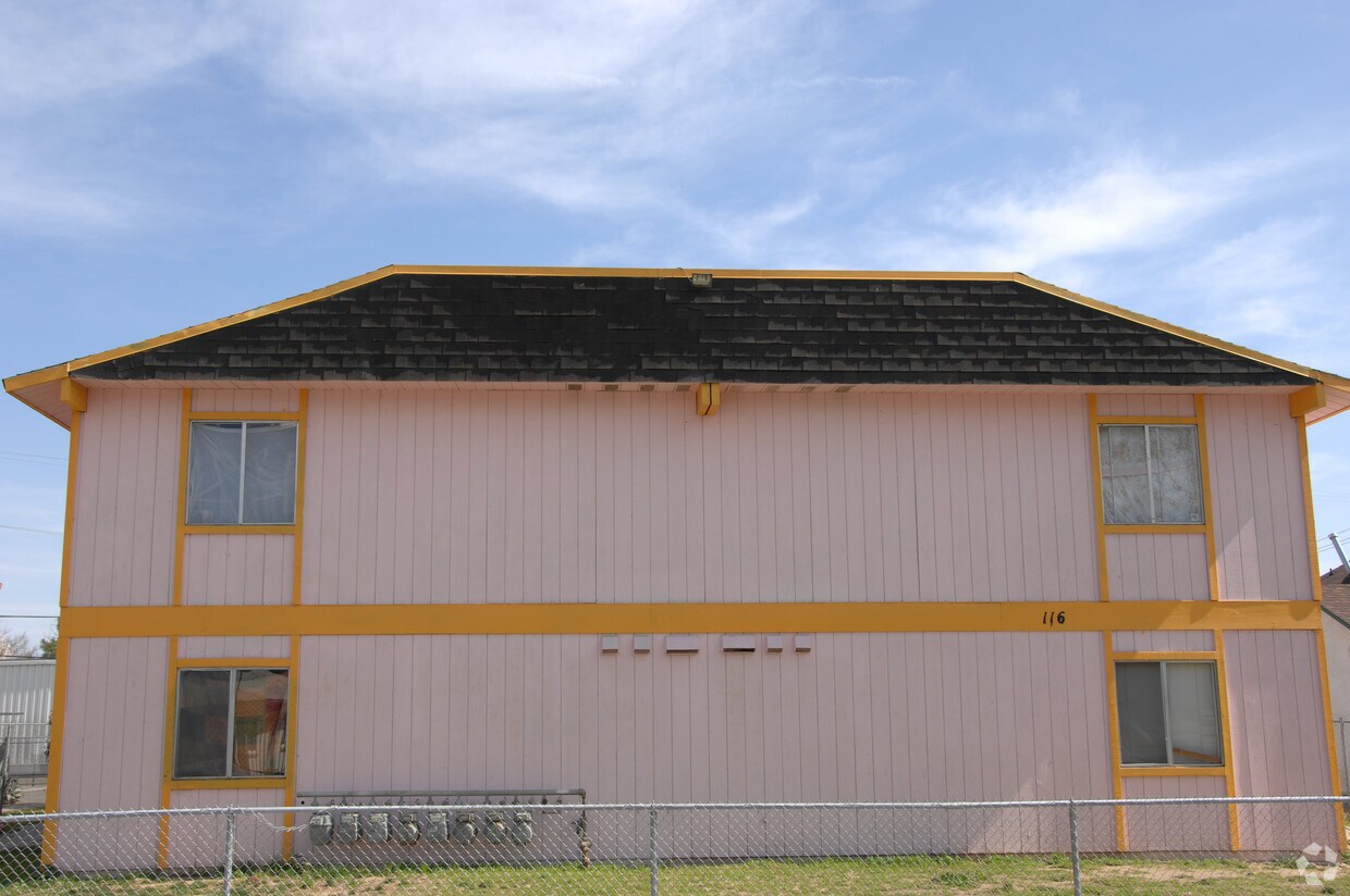 Primary Photo - 116 N Yosemite Ave
