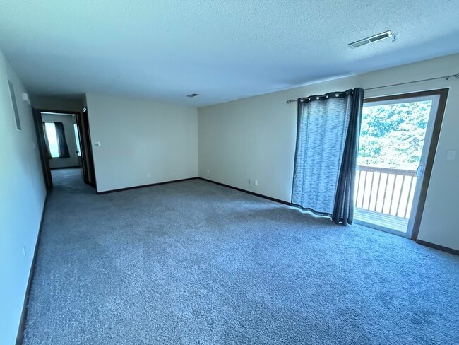 Building Photo - 2005 Waterfront Dr N