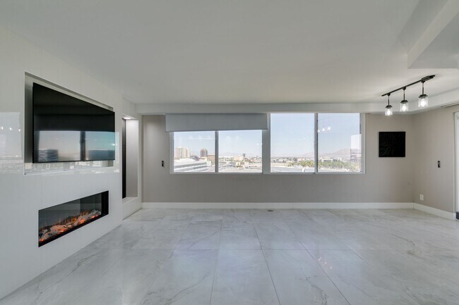 Foto del edificio - 205 E Harmon Ave