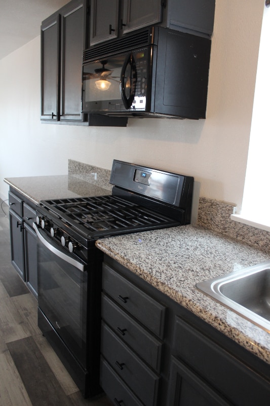 Building Photo - 202 Bruce Way