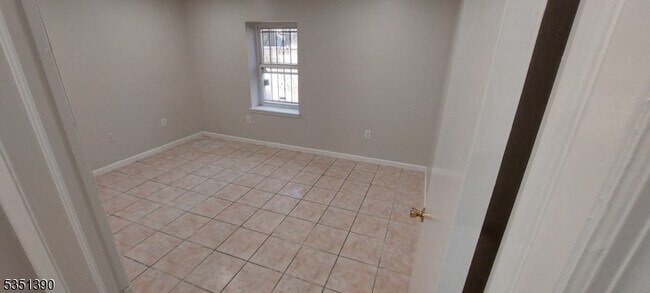 Foto del edificio - 447 S 13th St