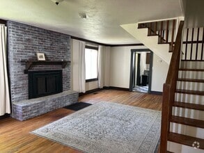 Building Photo - 126 E Reserve Dr