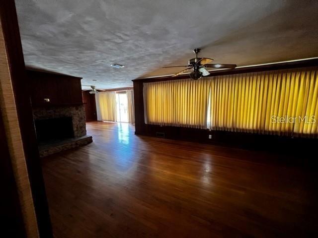 Building Photo - 6434 Avenue G