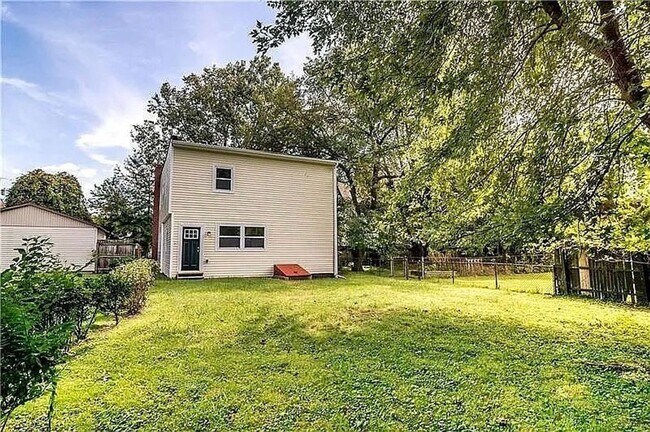 Foto del edificio - 4 Bed 3 Bath in Oakmont