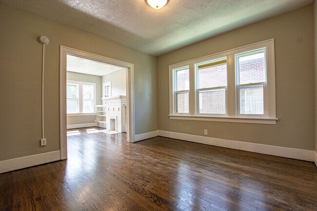 Building Photo - 110 N 38th St