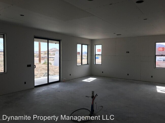 Foto del edificio - 3 br, 2 bath House - 1304 Lobo Drive
