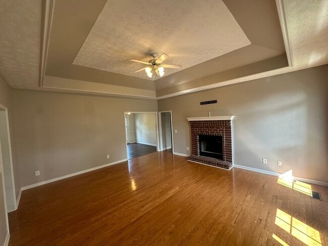 Foto del edificio - 3222 Briarhill Ct