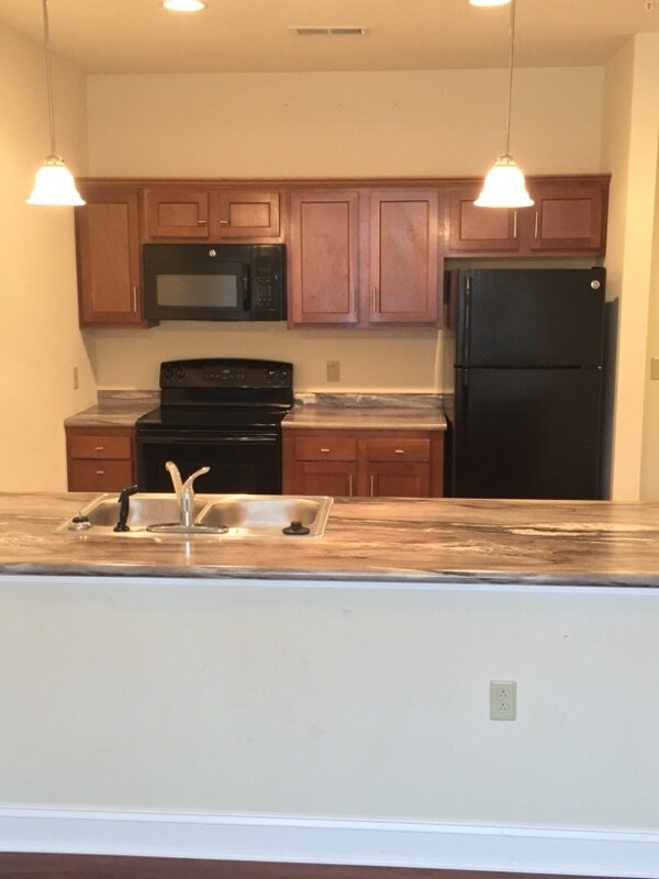 Foto principal - 502 Dickinson St