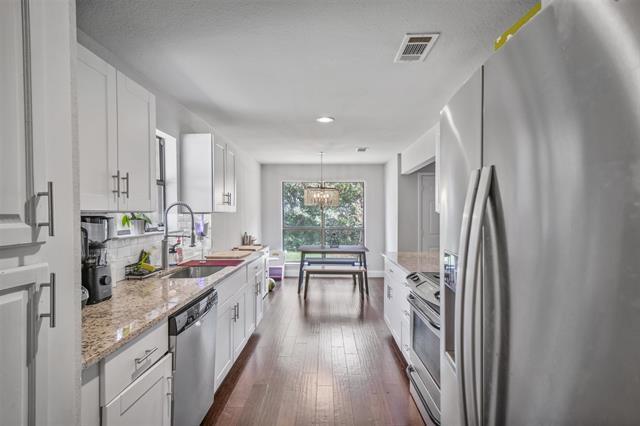 Foto del edificio - 1506 Stratford Dr