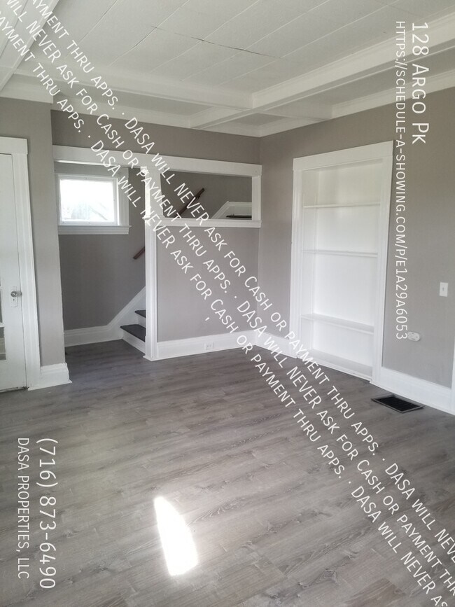 Building Photo - 128 Argo - 3 Bed / 1 Bath