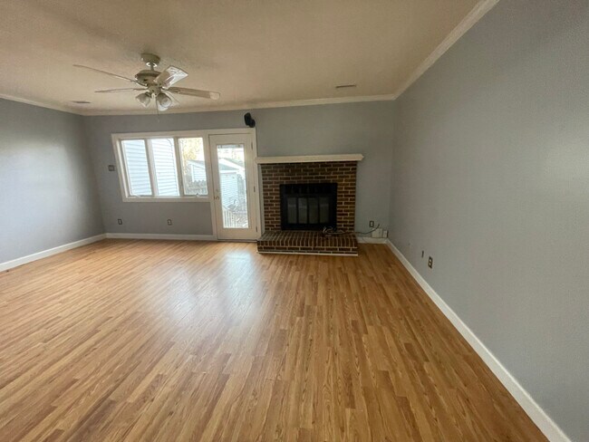 Foto del edificio - 4310 Brighton Ln