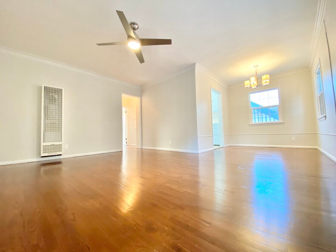 Primary Photo - 1232 S Ridgeley Dr
