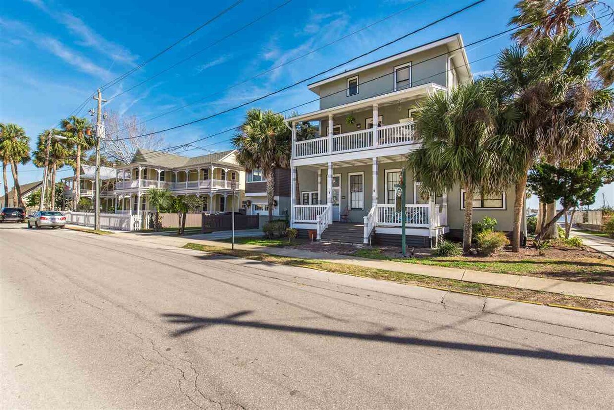 Foto principal - 105 Marine St