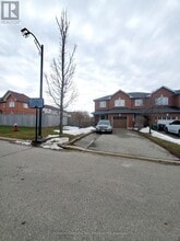 Building Photo - 6096 Windfleet Cres
