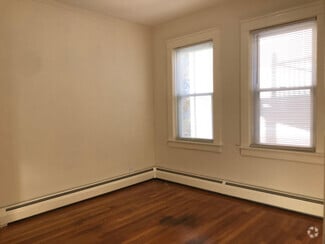 Building Photo - 28 Richter St