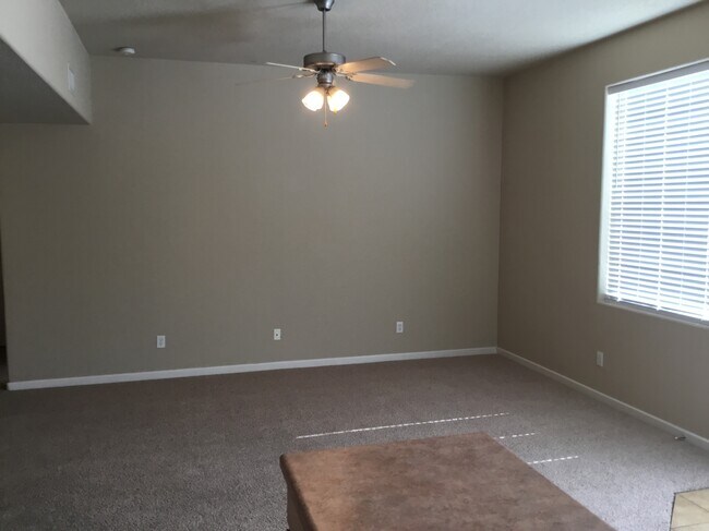 Building Photo - 2020 Palenque Dr SE