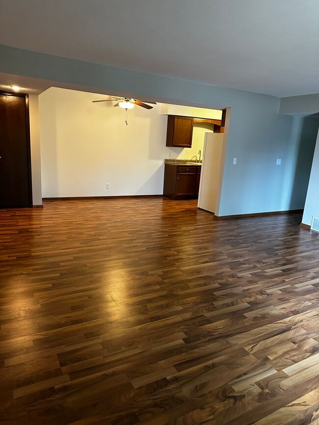 Foto del edificio - West Des Moines Condo for Rent