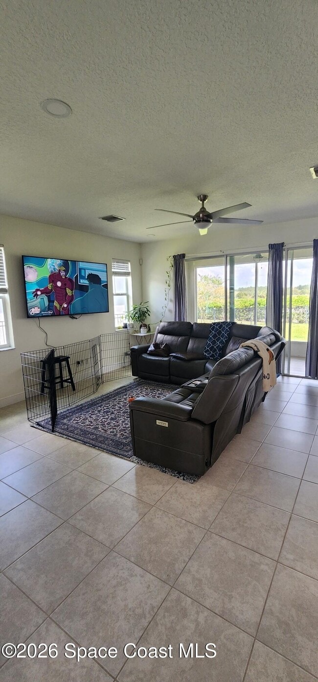 Building Photo - 7357 Bluemink Ln