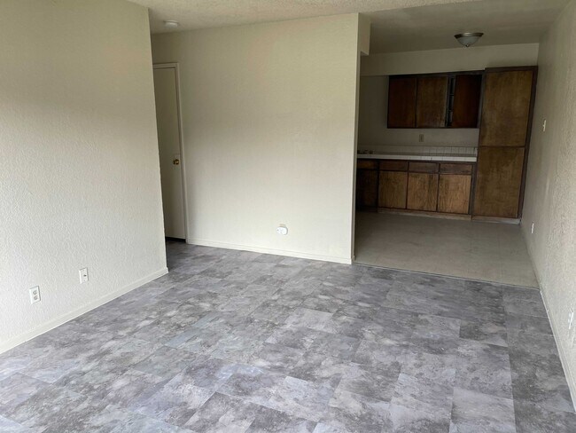 Building Photo - 3108 Denver Ave