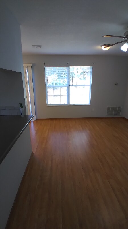 Building Photo - 2917 S Jackson Ave