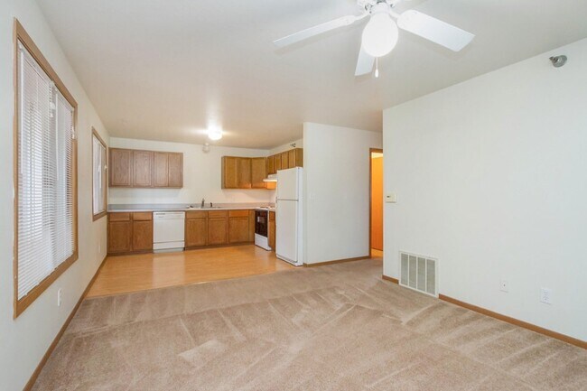 Foto del edificio - 219 S Sherman Ave