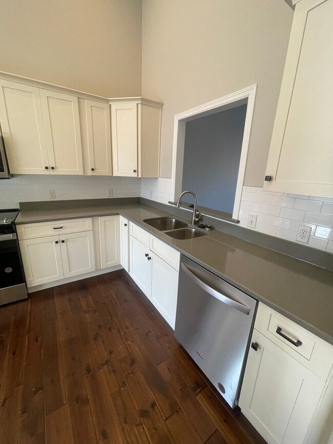 Foto del edificio - Home For Rent in Ooltewah! 4 Bedrooms + Finished Basement