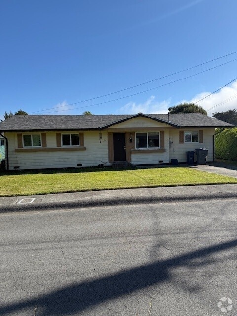 Building Photo - 1151 Madrone Way