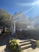 Building Photo - 3611 E 103rd St