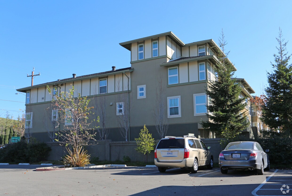 creekwood apartments hayward
