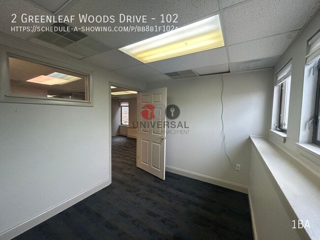 Building Photo - 2 Greenleaf Woods Dr