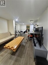 Building Photo - 89 S Oval