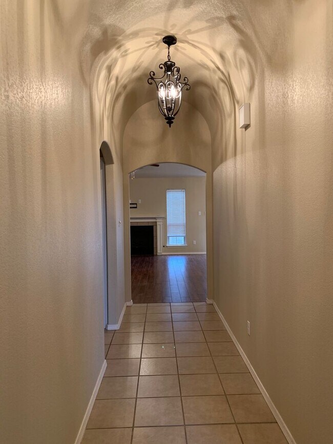 Foto del edificio - Beautiful Brick 3 Bed 2 Bath for Rent in F...
