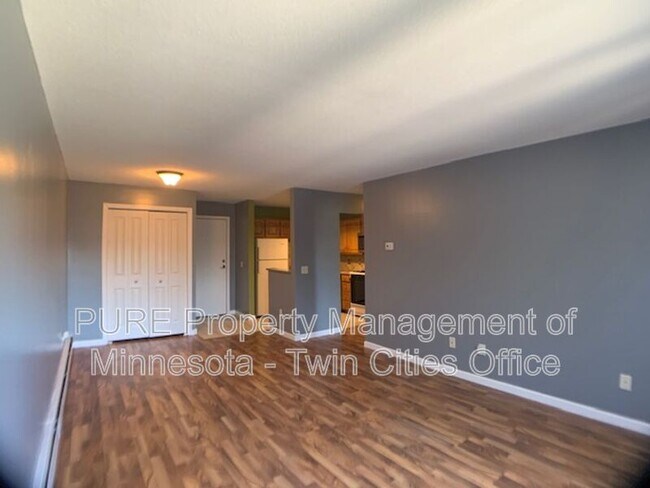 Foto del edificio - 7282 72nd Ln N