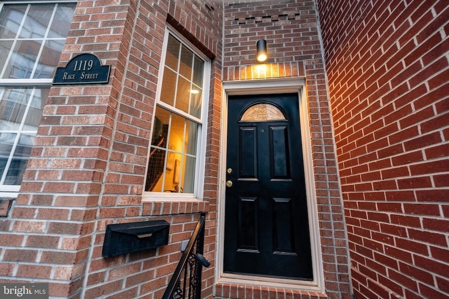 Photo - 1119 Race Street Unit