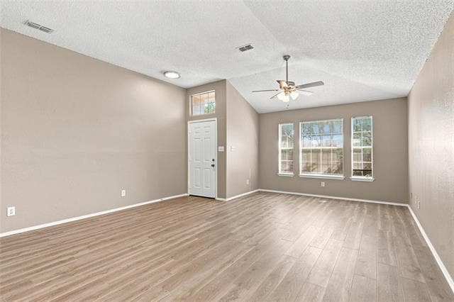 Foto del edificio - 7053 Northpointe Dr
