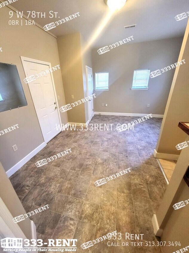 Building Photo - 9 W 78th St