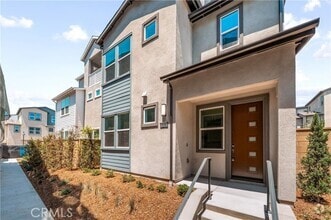 Building Photo - 239 Yerba