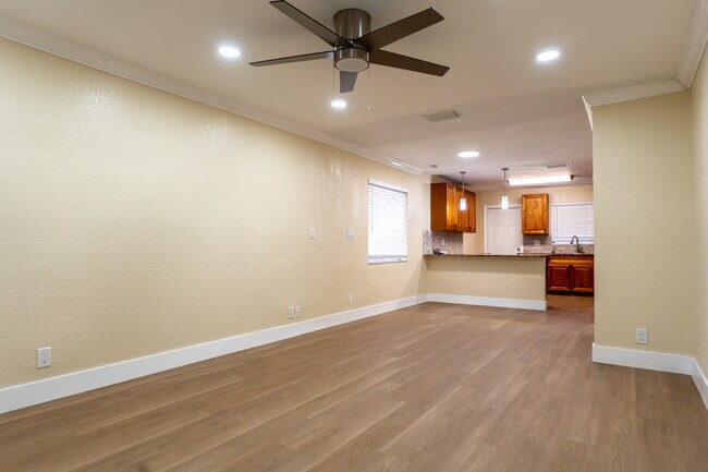 Foto del edificio - 10911 NW 45th St